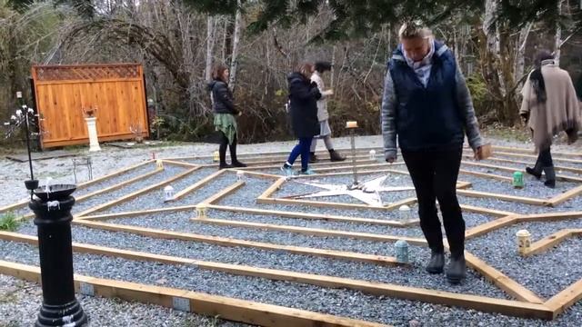 Women of the fire walking Star Labyrinth смотреть онлайн