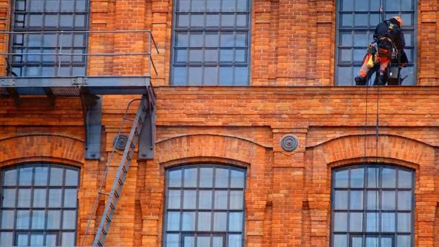 P.P.U. Karmann- Hotel Andel`s Łódź 2017 смотреть онлайн