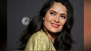 Salma Hayek (Biography, Age, Height, Weight, Outfits Idea)