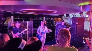 Группа 7Б. Некрещёная луна