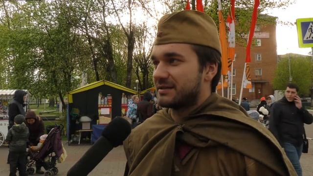 Праздник у Дворца культуры смотреть онлайн