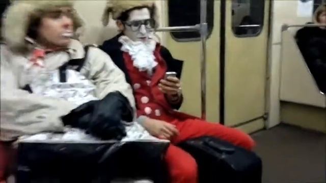 Клоуны.Прогулка.Ломай меня полностью. смотреть онлайн