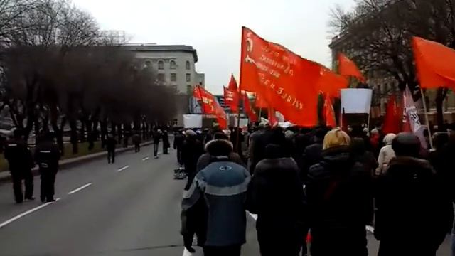 Демонстрация в день 100-летия Великого Октября в Хабаровске 07.11.2017 смотреть онлайн