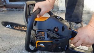 Обзор и запуск McCulloch 340\Как запускать бензопилу Husqvarna\Как заправить бензопилу