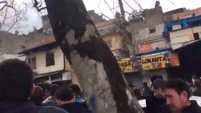 В Турции происходят погромы домов сирийских беженцев смотреть онлайн