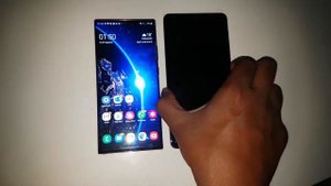 Huawei Mate 20 x vs Samsung Note 20 Ultra 5G
