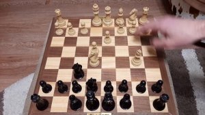 Лучшая дебютная ловушка в шахматах, пешка выигрывает партию.