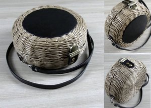 Сумка - таблетка из газетных трубочек