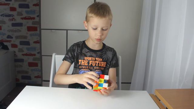 КУБИК-МОНСТР | распаковка и первая сборка скрученного куба смотреть онлайн