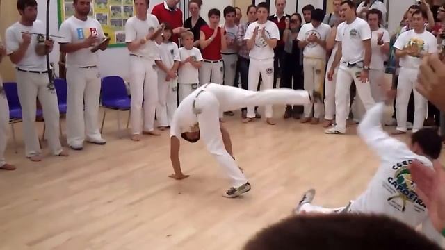 Capoeira Cordao de Ouro Norwich! смотреть онлайн