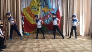 "Яблочко". Парный танец моряков.