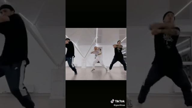 Юля Гаврилина в Tik Tok РЕКОМЕНДАЦИИ ТАНЦУЕТ