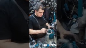 Отрезной станок по металлу Makita 2414 NB делаем диагностику , меняем щеткодержатель