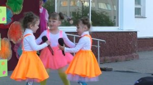 Поют маленькие девочки!!! Детская песня - Ёжик