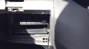 Замена фильтра салона Toyota Noah AZR60