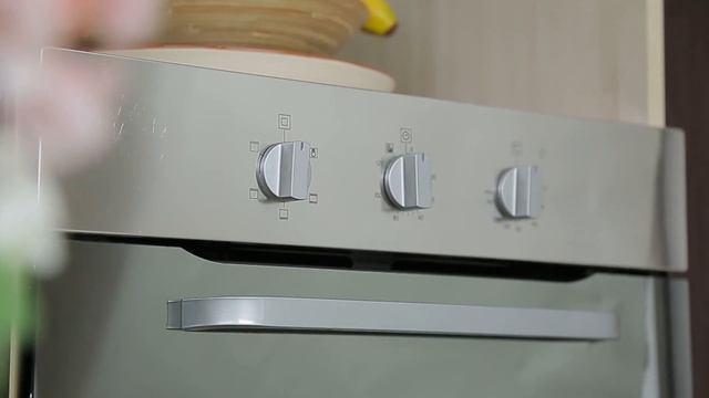 Легко и без проблем приводим в порядок духовку (эфир от 13.04.17) смотреть онлайн