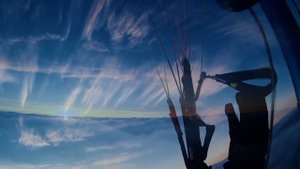 Солнце под облаками (Гена полетал)