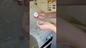 выпала ручка у плиты ФЛАМА (FLAMA), ремонт ручки, сломалась ручка.