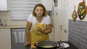 Жаренный болгарский перец с мясом, в обалденном соусе.Простой рецепт.