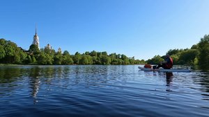 Сплав на сапборде по реке Теза через город Шуя