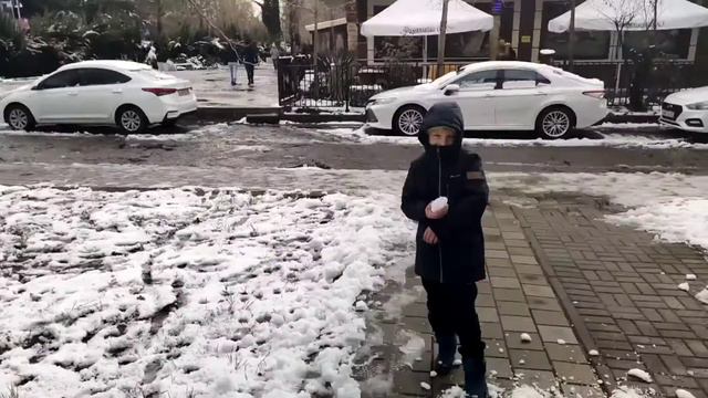 Первый снег в Адлере!