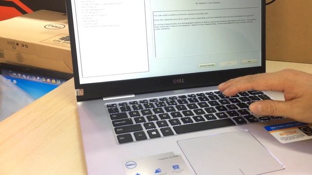 Dell N7570 Core i7-8550U Ram 8GB HDD 1000GB + 256GB SSD GT940MX 4G Windown10 смотреть онлайн