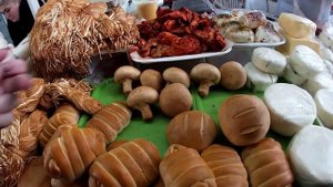 Рынок в Кисловодске)))Это для вдохновения)))Такого точно не видели...