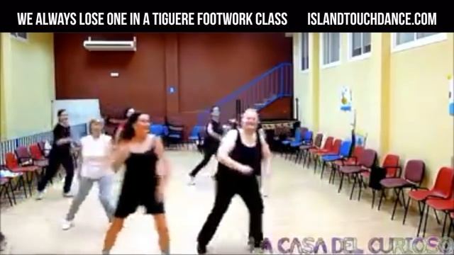 Lost in Bachata Class смотреть онлайн