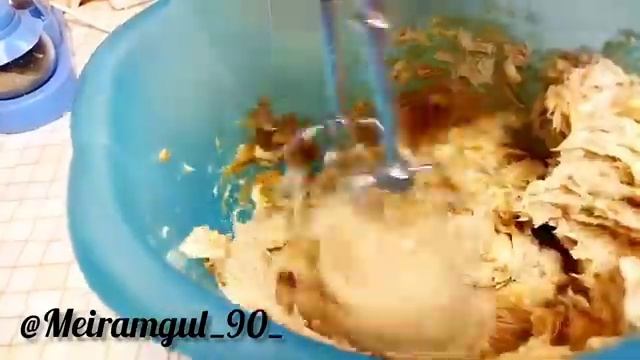 Пирожное Новогодние ёлки.Жаңа жылға арналған балды шырша. Қазақша рецепт смотреть онлайн