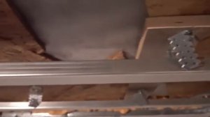 Крепление потолочных подвесов и крепление ГВЛ в одни руки