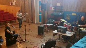 Королевство кривыХ-королевство кривых(пикник cover)