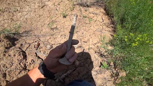 ЗДЕСЬ СГОРЕЛ КИРОВЕЦ В 1970 ГОДУ ! НАШЁЛ ДВИГАТЕЛЬ ОТ ТРАКТОРА смотреть онлайн