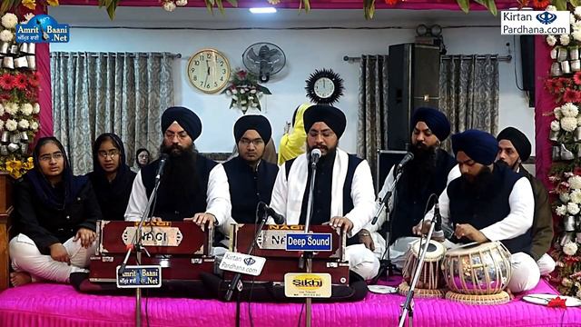 Kirtan on Guru Har Rai Sahib Ji - Bhai Amarjit Singh Ji Patiala Wale - SUKHDAI MERE HAR HAR RAI смотреть онлайн