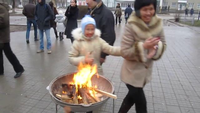 Kalmyk rite of purification by fire 1 - Калмыцкий обряд очищения огнём