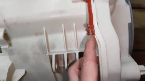 Как распилить бак ZANUSSI с изогнутой камерой прессостата ?