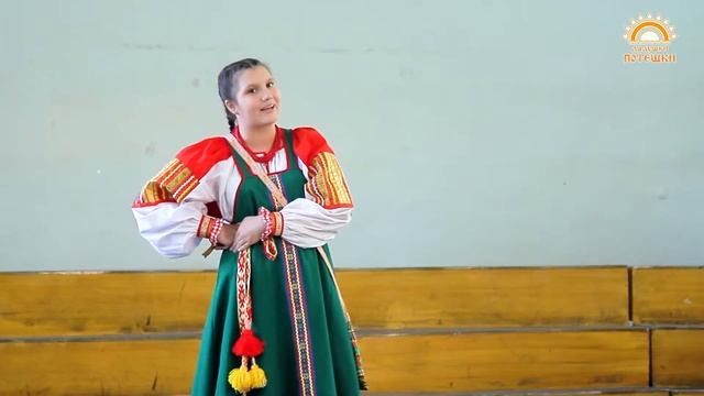 "В нас во поле, поляне". Таночная Белгородской области. Исполняет - Смородина Анна смотреть онлайн