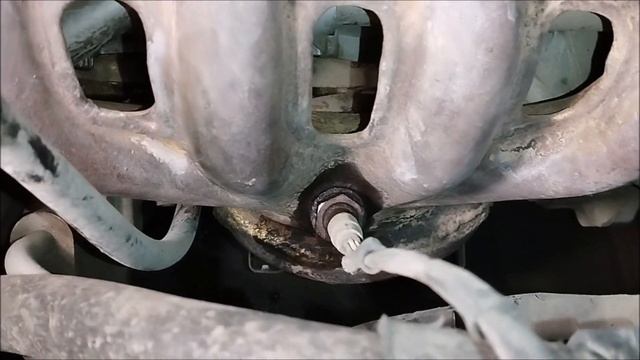 Замена верхнего датчика кислорода лямбда-зонд Шевроле Авео.