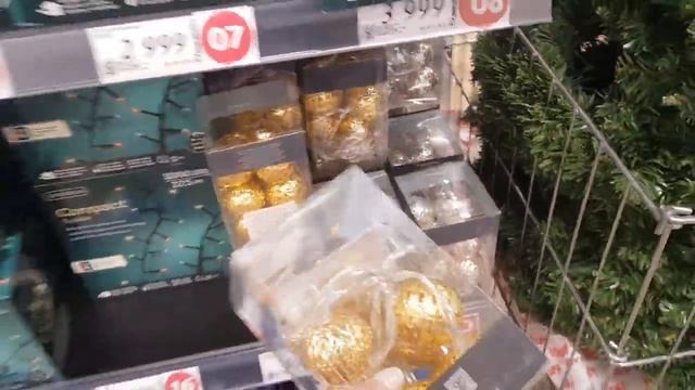 Идеи для украшения дома. Новогодний декор в магазине Hоff. Поход по магазинам c Ольгой Ольневой смотреть онлайн