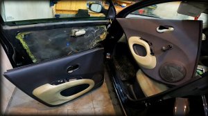 Снимаем дверные карты передних/задних дверей Nissan Micra 2002-2010год