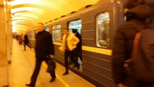 81-717/714 На станции Площадь Александра Невского-2