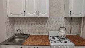 ?УБИТУЮ КУХНЮ ПРЕВРАТИЛА В СОВРЕМЕННУЮ СВОИМИ РУКАМИ?
