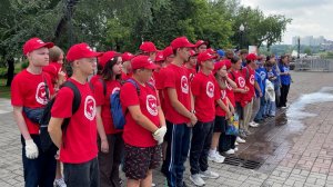 В центре Иркутска экологические отряды мэра провели обрезку поросли деревьев