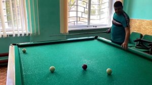 Учусь играть в биллиард