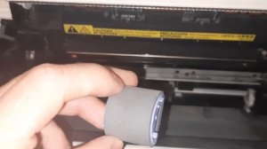 Снятия и замена ролика захвата листа на принтере hp1018