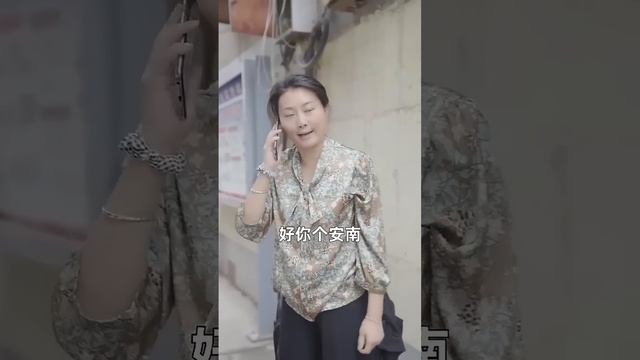 一口氣看完！結婚當天被渣男和婆婆羞辱，灰姑娘一氣之下拉了個陌生男人閃婚，沒想到他竟是首富霍家的千億總裁！《閃婚老公是超級豪門》全集 #短剧 #甜宠 #爱情 #情感