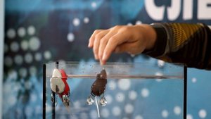 Мышь-незацепляйка с лепестками MOUSE ОБЕСПЕЧИТ ВАМ ХИЩНЫЙ ТРОФЕЙ