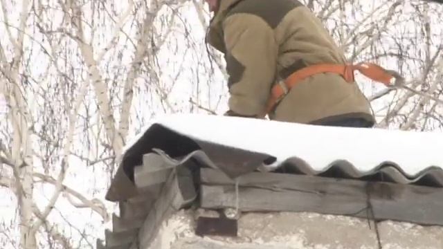 Расчистка крыш жилых домов смотреть онлайн
