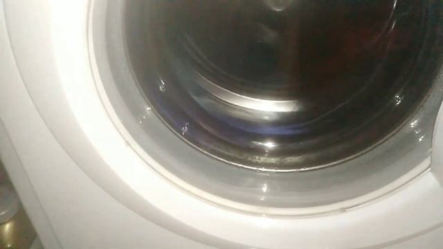 INDESIT WISL 62: Повседневная 30'; 30°; 600 об/мин- полный цикл.