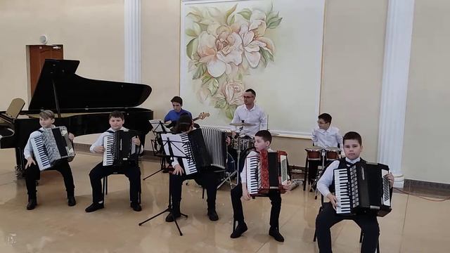 Ансамбль аккордеонистов Смайл смотреть онлайн