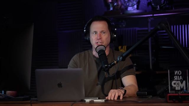 Why Hiding Your Scale WORKS For Weight Loss | Mind Pump 2261 смотреть онлайн